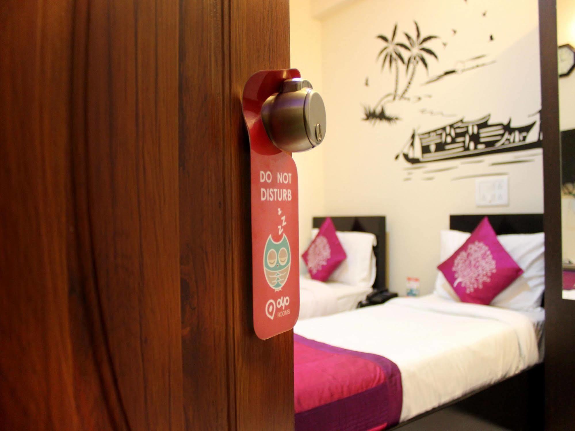 Itsy By Treebo - Palm Emirates Hotel Bangalore Eksteriør billede